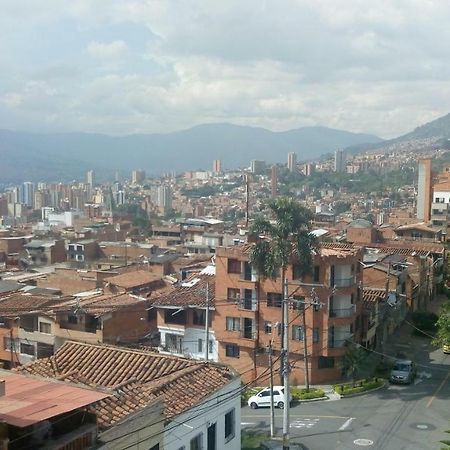 Habitacion Cerca Al Centro Medellin Exterior photo