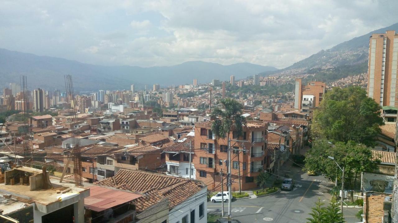 Habitacion Cerca Al Centro Medellin Exterior photo